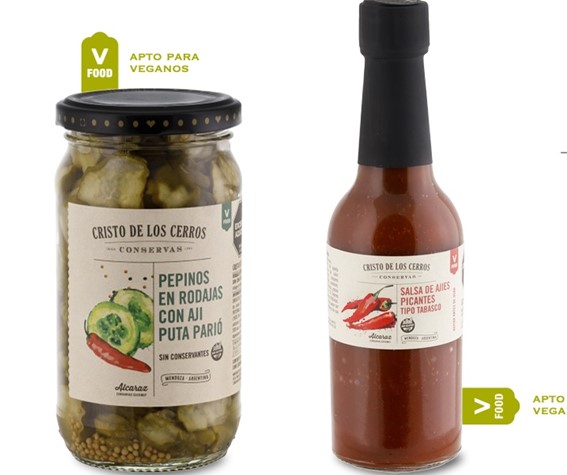 pepinos y salsa aji